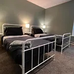 Sleeps 6 Cozy 2Br With 4 Beds At New Castle Wifi