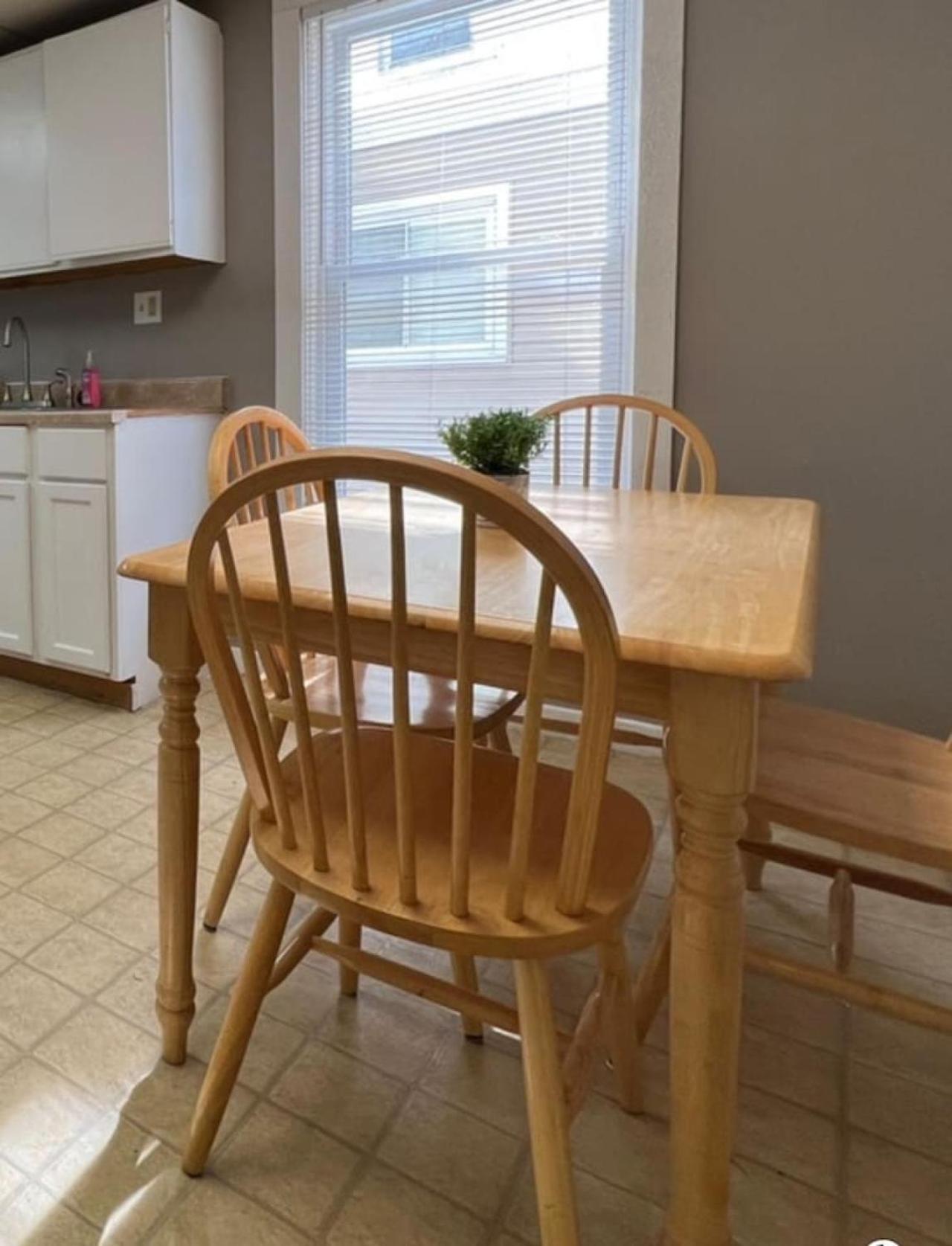 Sleeps 6 Cozy 2br With 4 Beds At Wifi * New Castle